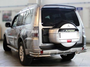 Защита заднего бампера "уголки" d 76+53 для Mitsubishi Pajero 4 2006-2011 МР_2.2